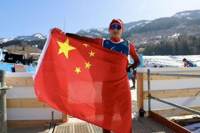 开云体育下载-米兰冬残奥会首个比赛日，国歌响彻意大利泰塞罗越野滑雪体育场｜米兰冬残奥会特别报道