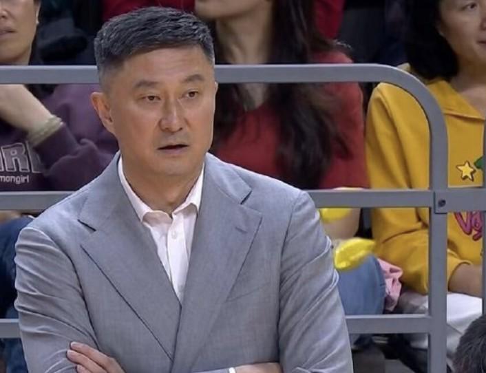 开云体育下载网址-杜锋：常规赛不该打得这么紧，如此大起大落对球队的伤害太大