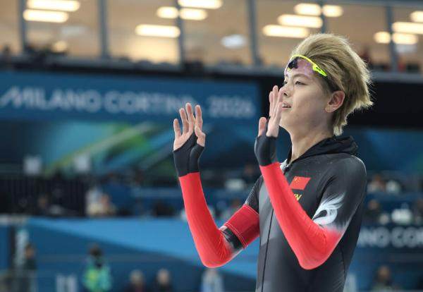 开云体育下载网址-张小楠晋级决赛 刘瀚彬创速滑5000米中国最好成绩